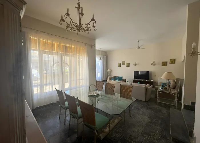 4 Bedroom Seaside Escape Hurghada