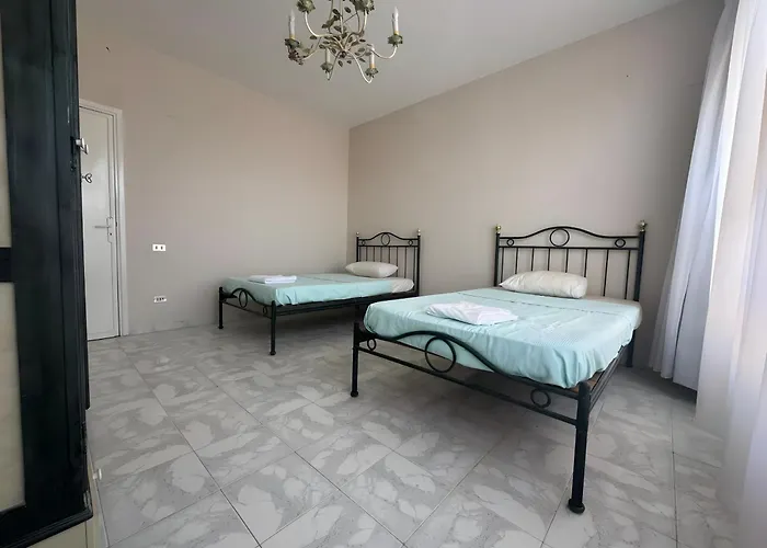 4 Bedroom Seaside Escape Villa *