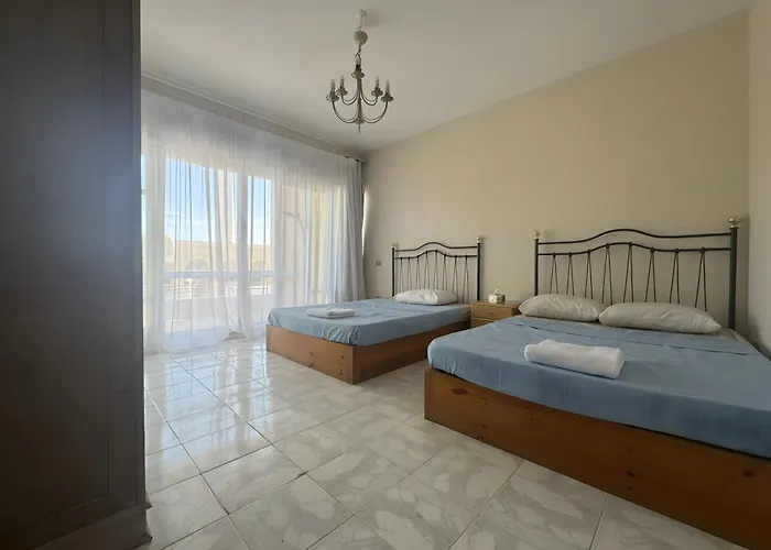 4 Bedroom Seaside Escape Villa Hurghada