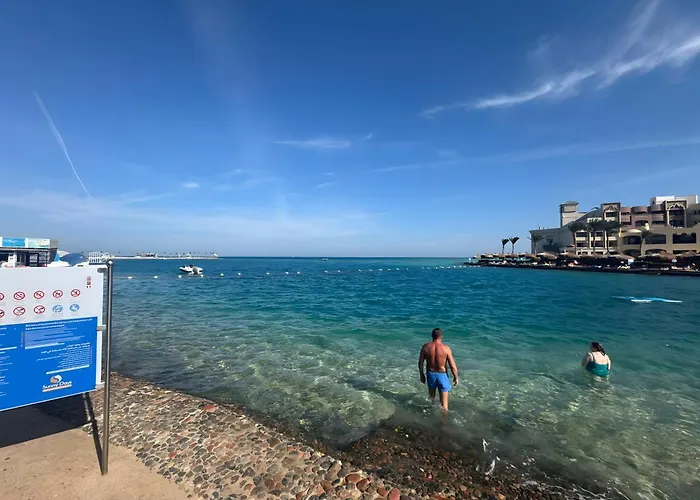 4 Bedroom Seaside Escape