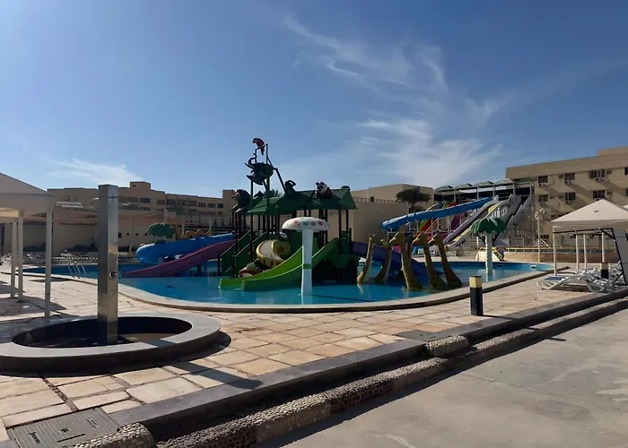 4 Bedroom Seaside Escape * Hurghada