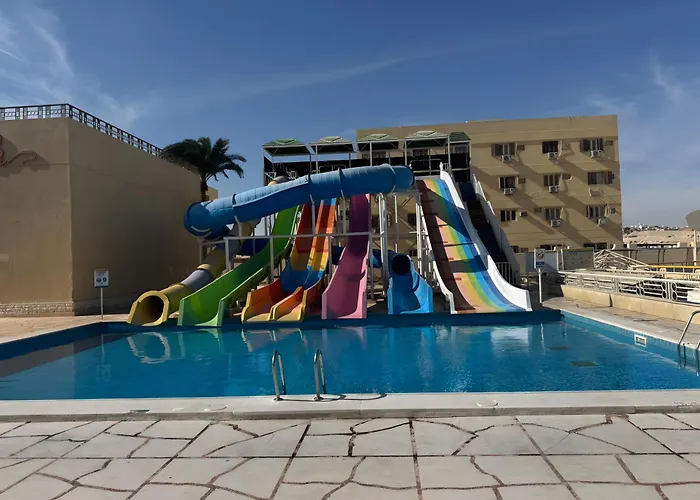 4 Bedroom Seaside Escape * Hurghada