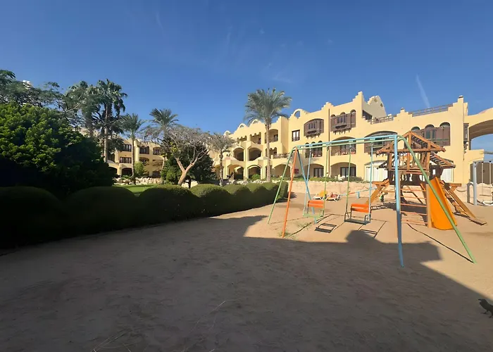 4 Bedroom Seaside Escape * Hurghada